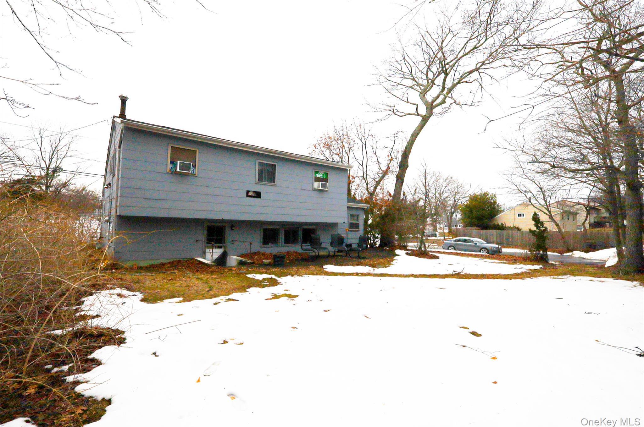 Single Family Champlain Suffolk County, NY 11776, MLS-966295-16