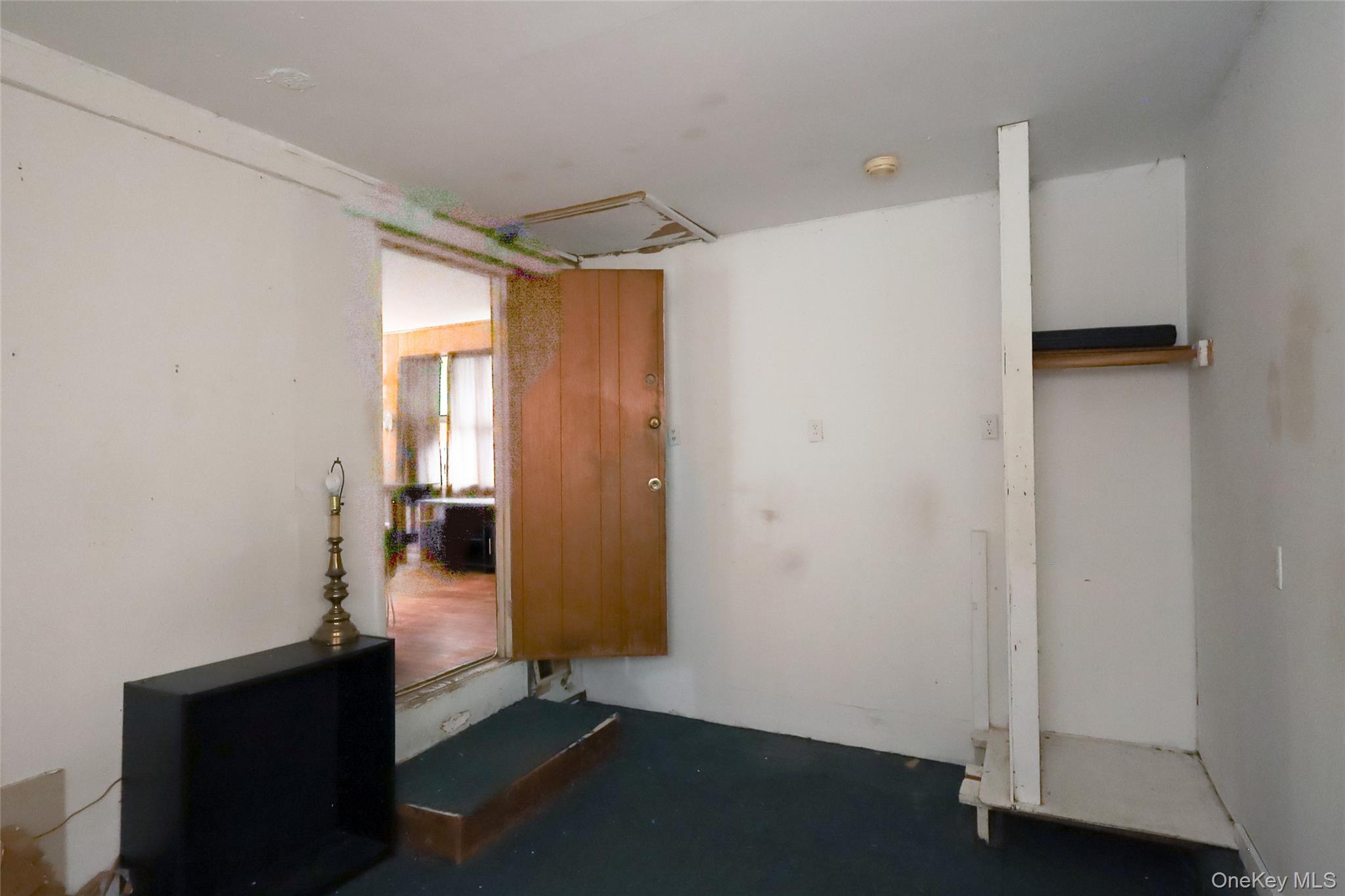 Single Family Champlain Suffolk County, NY 11776, MLS-966295-7