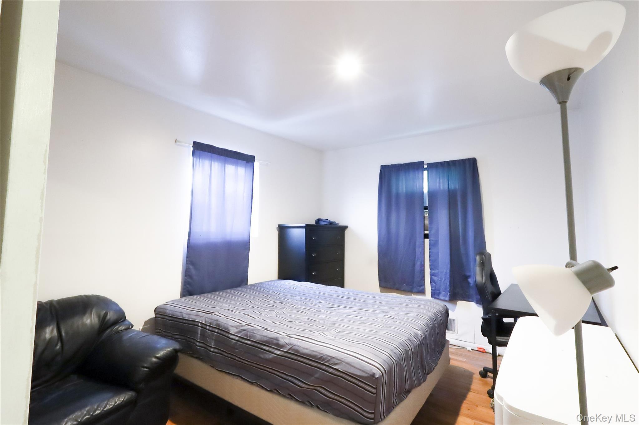 Single Family Champlain Suffolk County, NY 11776, MLS-966295-9