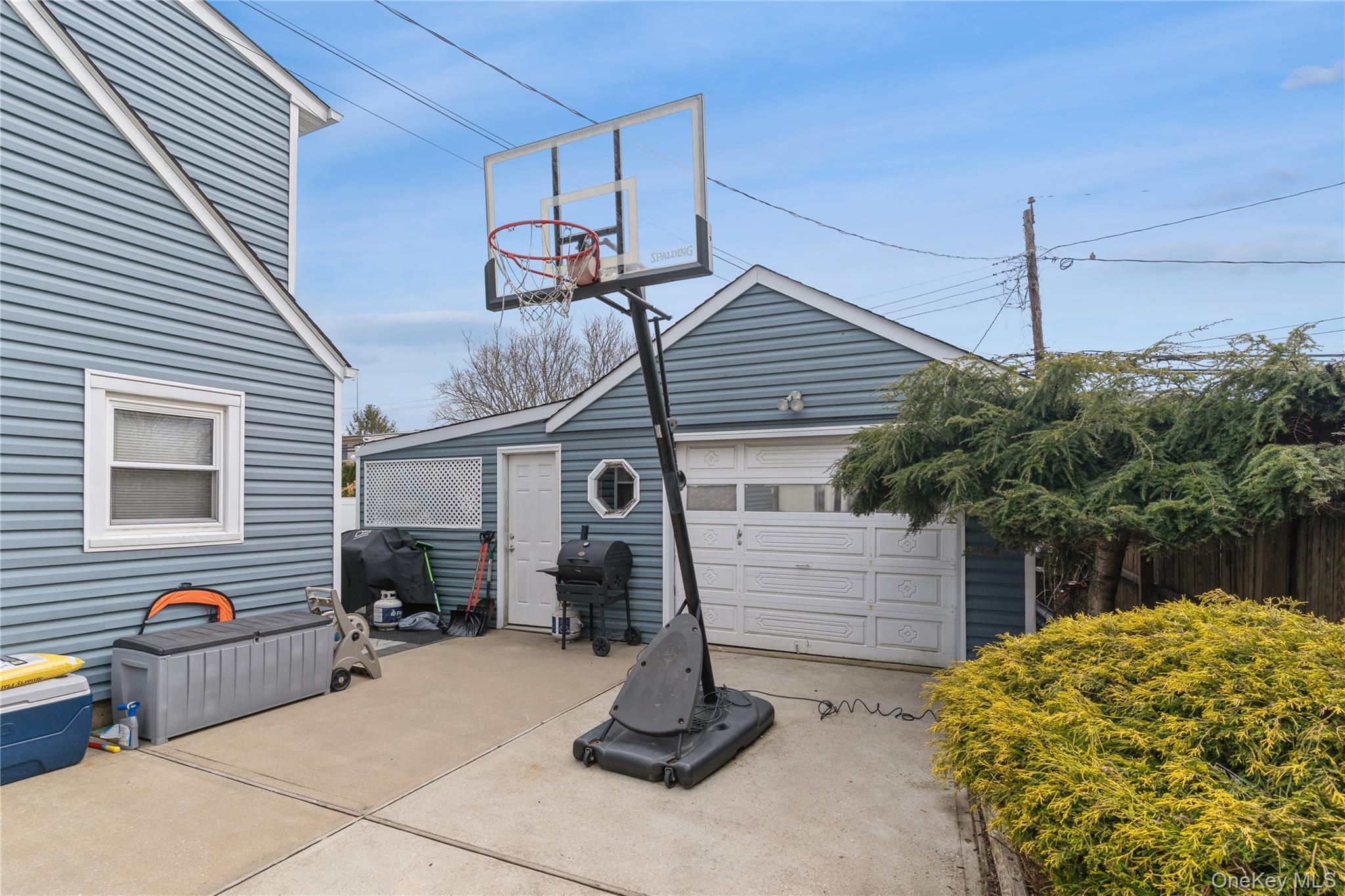 Single Family Peacock  Nassau County, NY 11756, MLS-966305-16