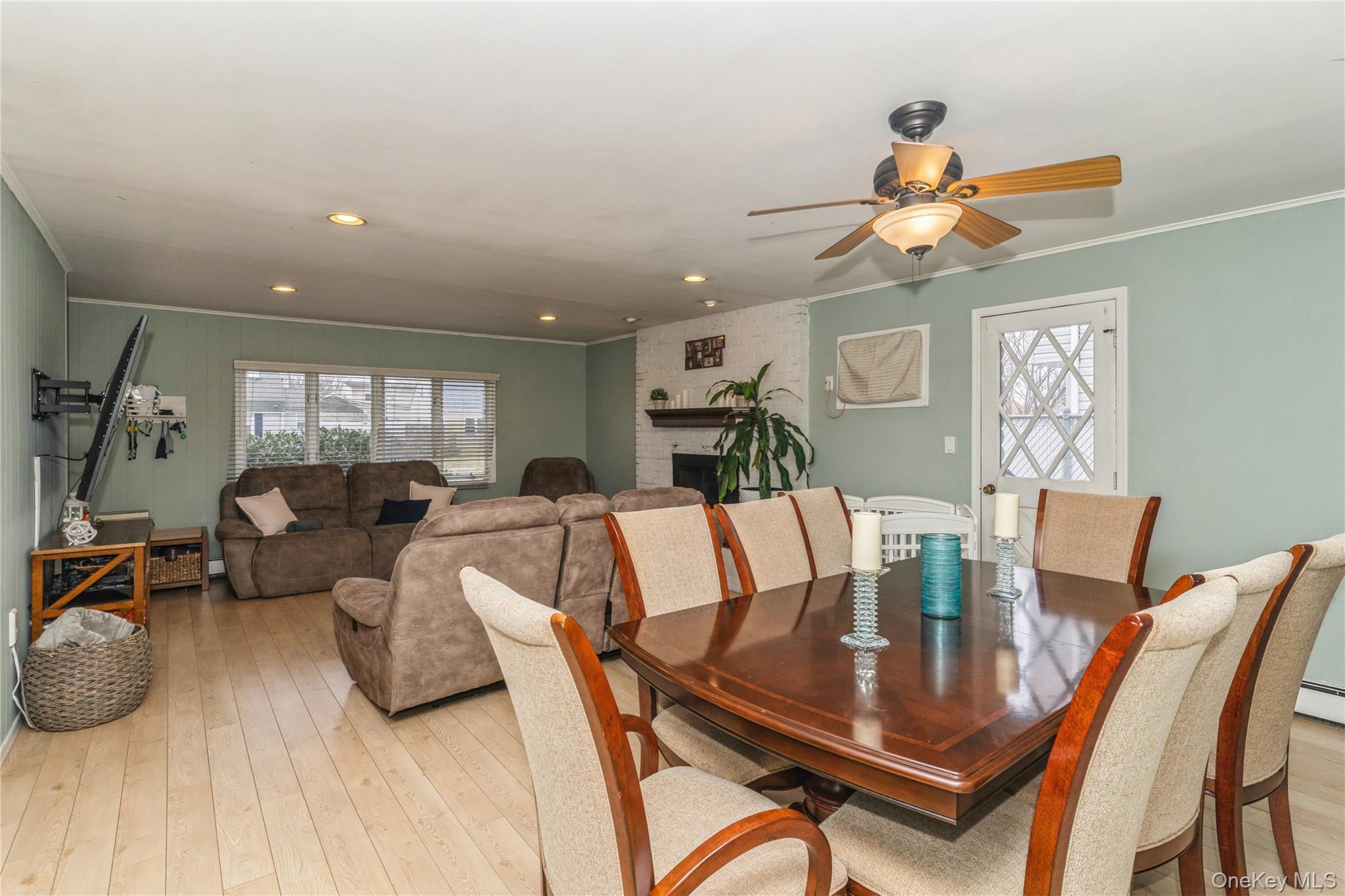 Single Family Peacock  Nassau County, NY 11756, MLS-966305-7