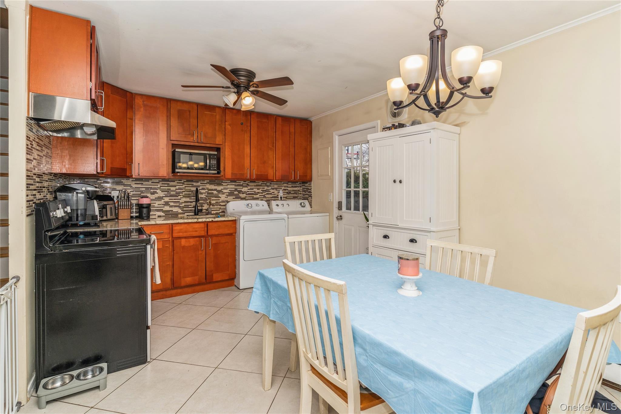 Single Family Peacock  Nassau County, NY 11756, MLS-966305-8