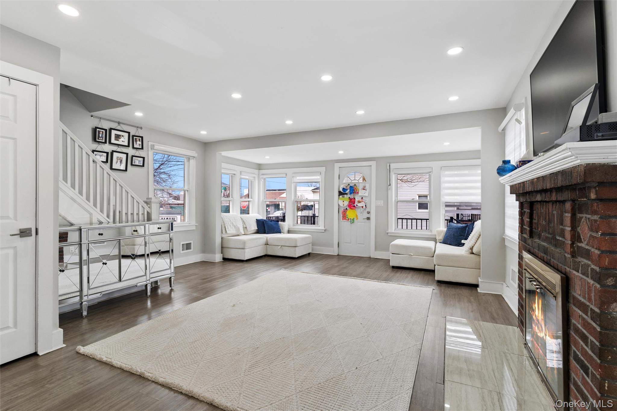 Single Family Beach 3rd Queens, NY 11691, MLS-966309-4