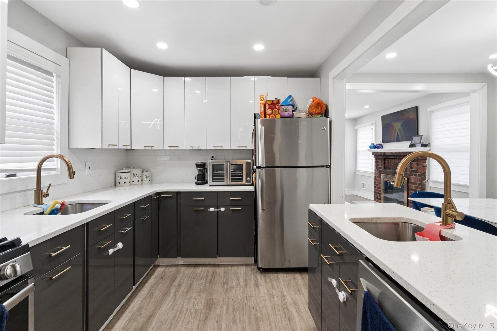 Single Family Beach 3rd Queens, NY 11691, MLS-966309-9