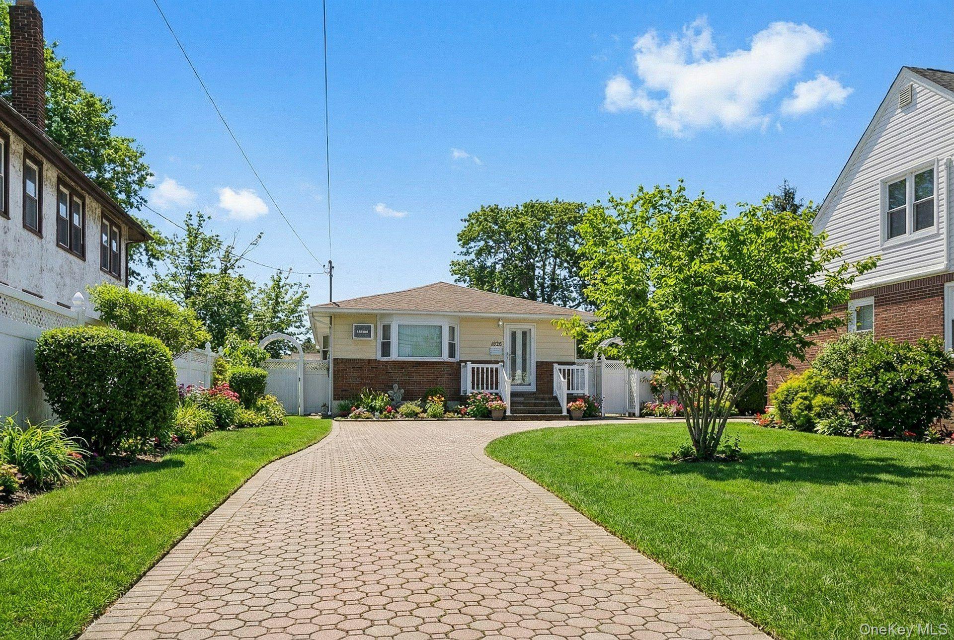 Single Family Thomas  Nassau County, NY 11510, MLS-966330-2