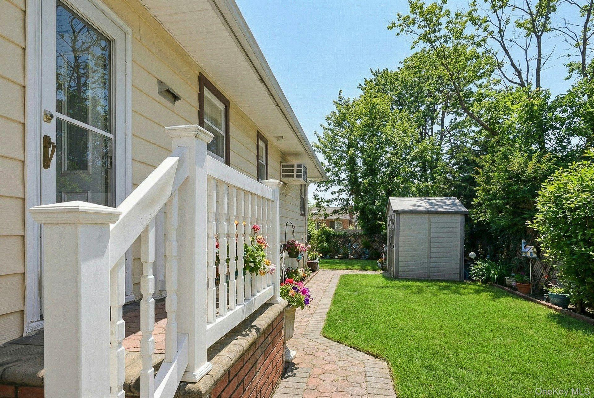 Single Family Thomas  Nassau County, NY 11510, MLS-966330-21