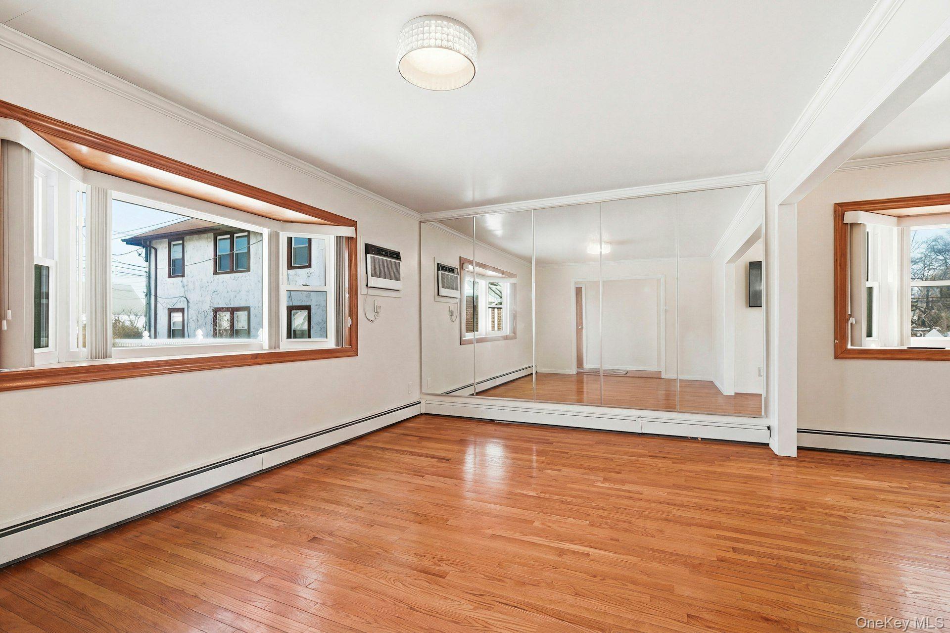 Single Family Thomas  Nassau County, NY 11510, MLS-966330-7