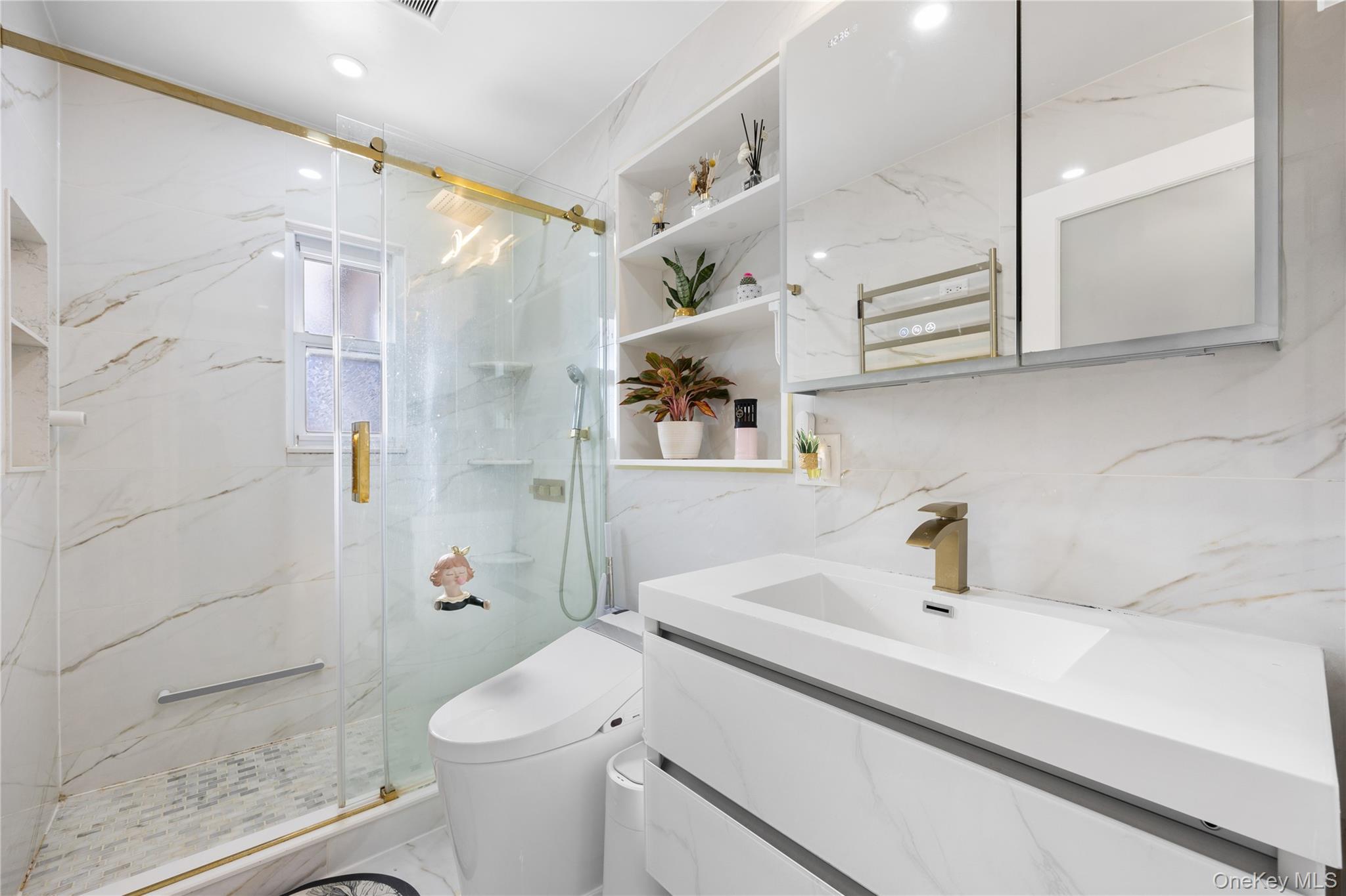 Single Family 19th Queens, NY 11357, MLS-966345-11