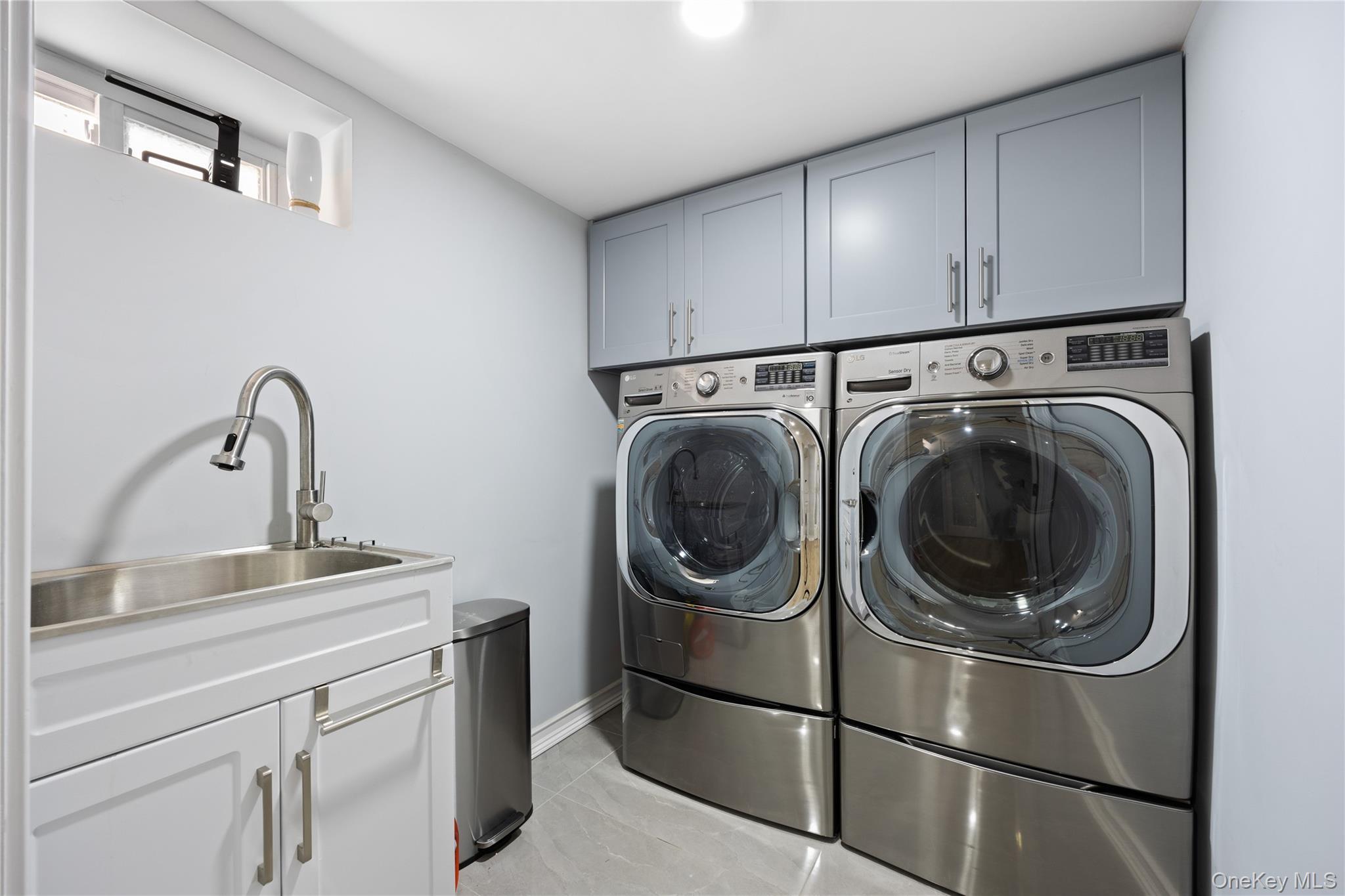 Single Family 19th Queens, NY 11357, MLS-966345-18