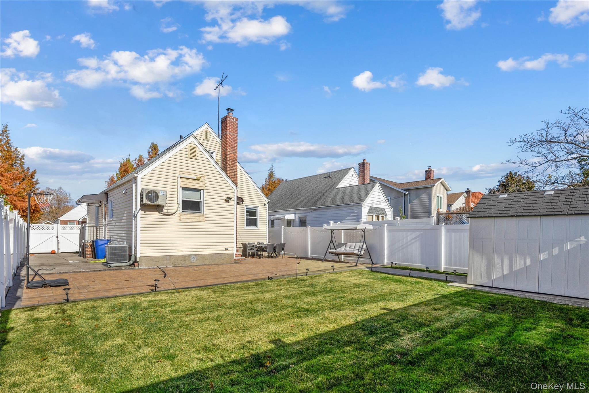 Single Family 19th Queens, NY 11357, MLS-966345-26