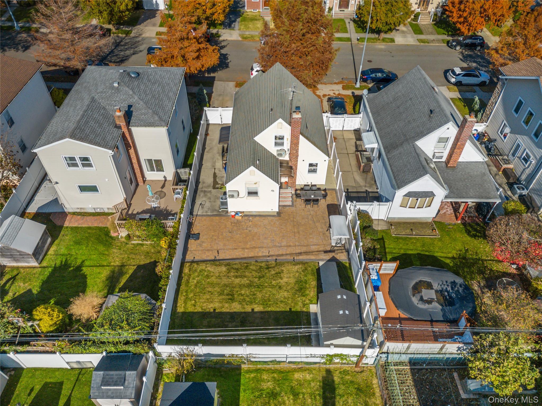 Single Family 19th Queens, NY 11357, MLS-966345-30