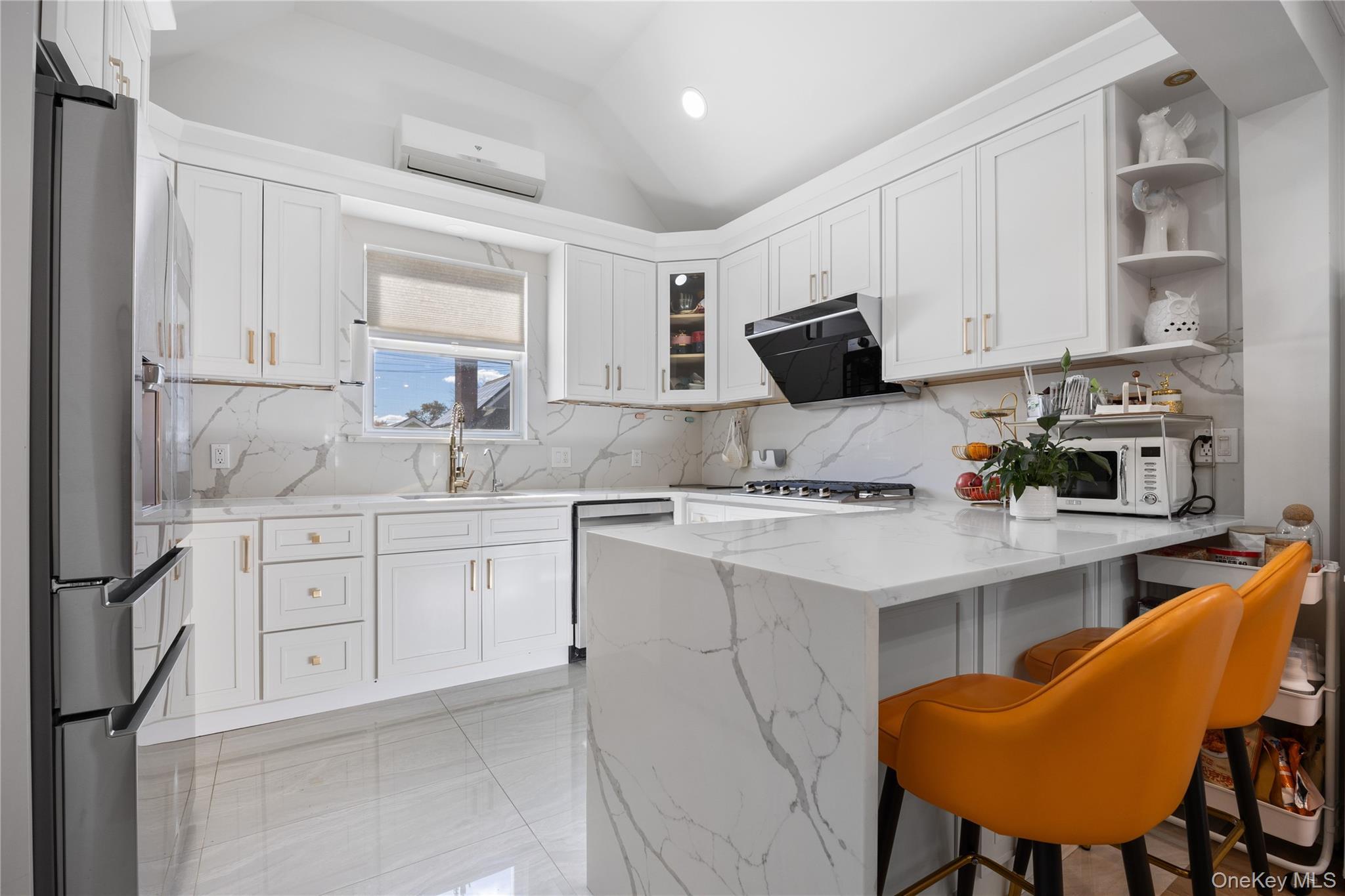 Single Family 19th Queens, NY 11357, MLS-966345-7