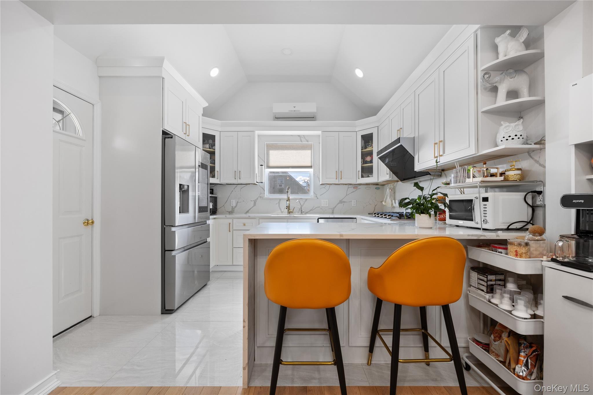 Single Family 19th Queens, NY 11357, MLS-966345-8