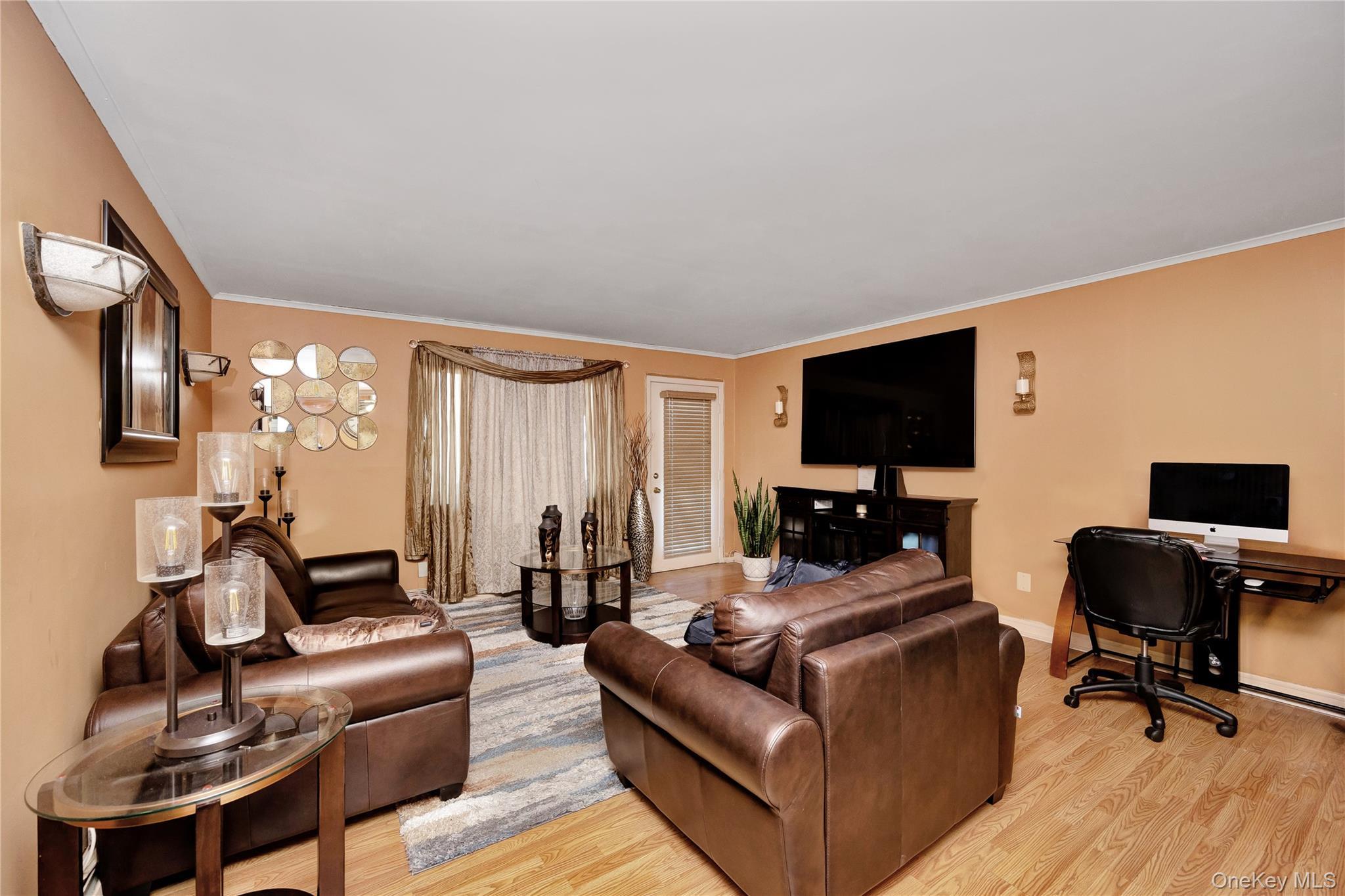Condo Tahoe  Queens, NY 11417, MLS-966391-5