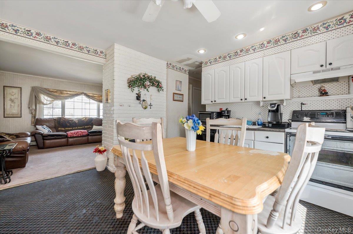 Single Family Celestial  Nassau County, NY 11756, MLS-966393-7