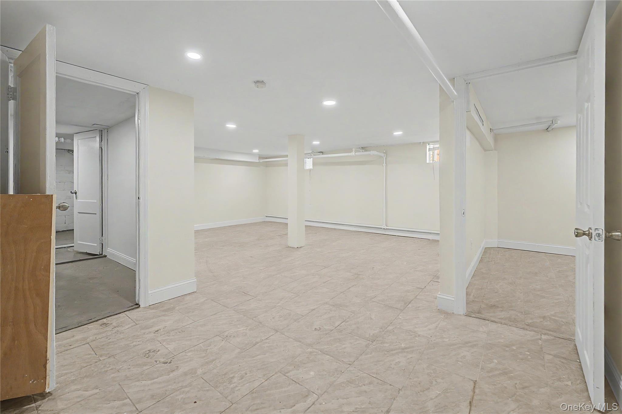 Single Family Malden  Nassau County, NY 11563, MLS-966395-17