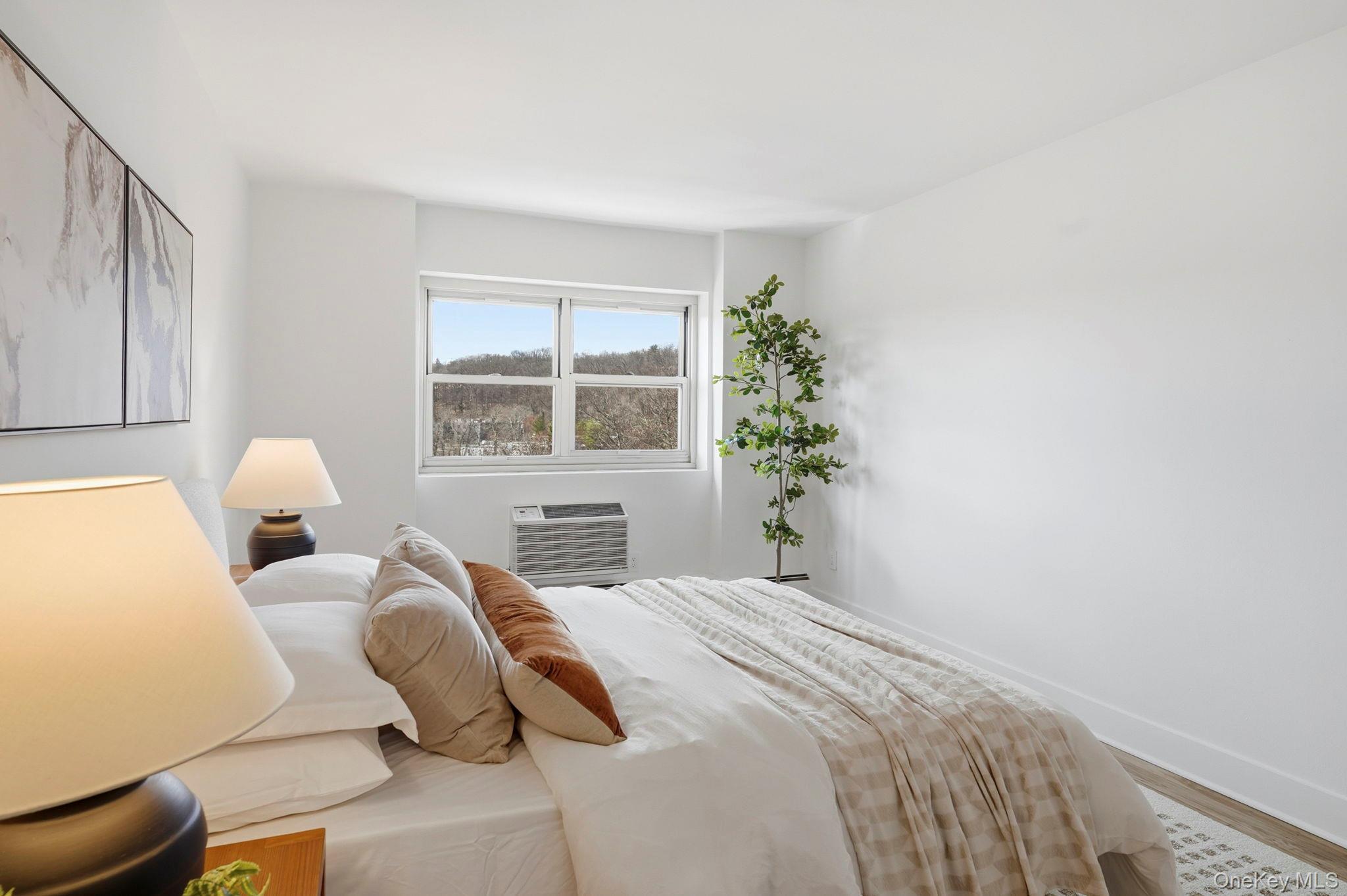 Coop Hartsdale Westchester County, NY 10530, MLS-966400-15