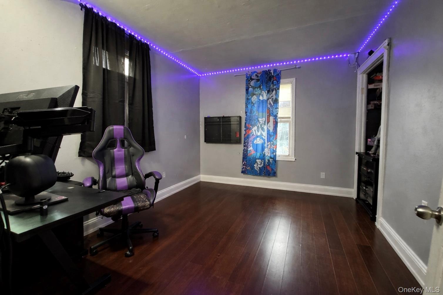 Single Family 58th  Queens, NY 11378, MLS-966405-5