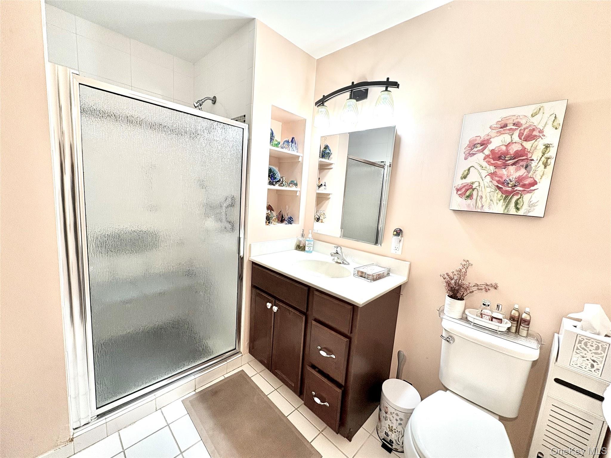 Condo Hunter  Suffolk County, NY 11722, MLS-966426-10