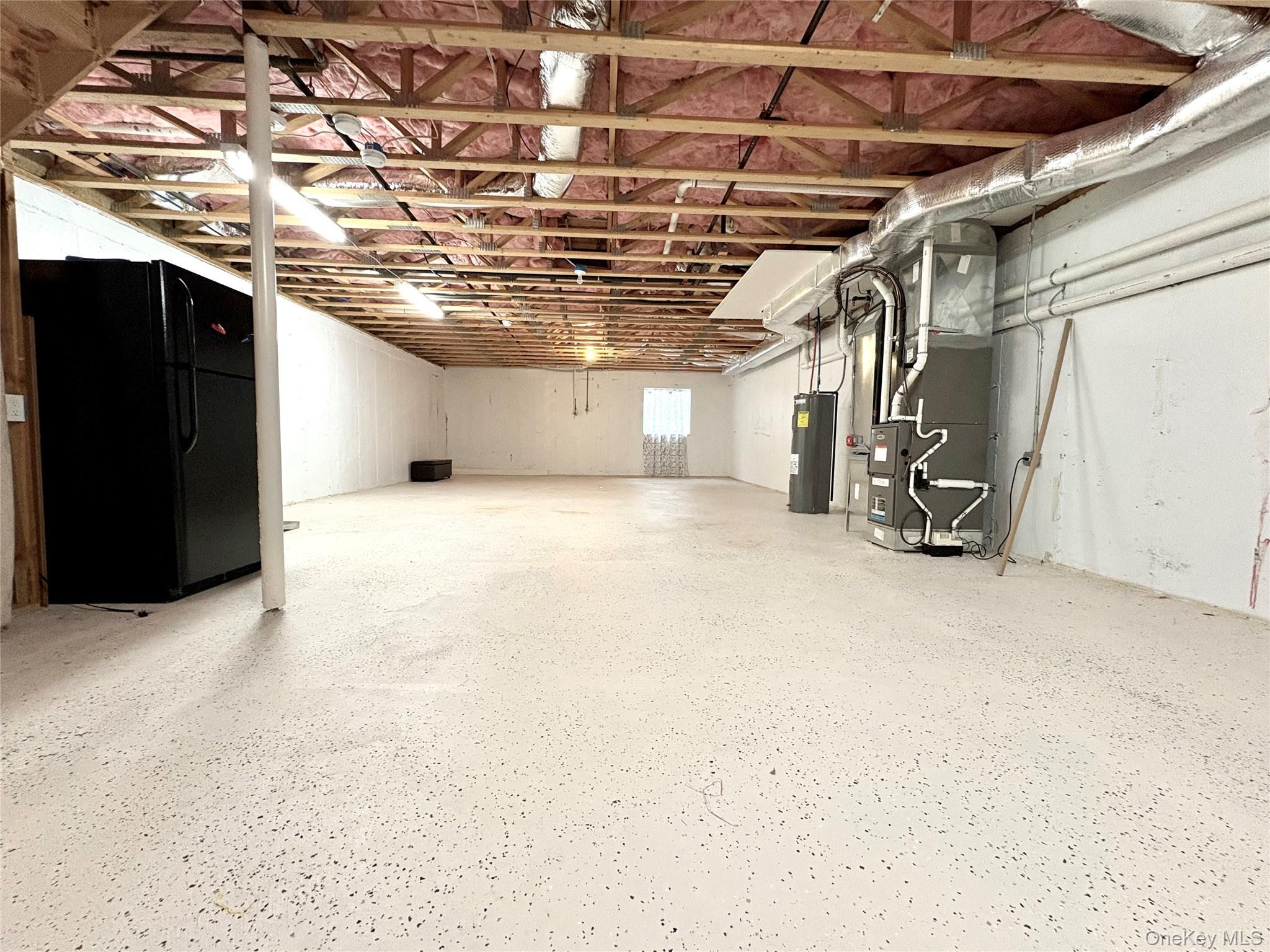 Condo Hunter  Suffolk County, NY 11722, MLS-966426-18