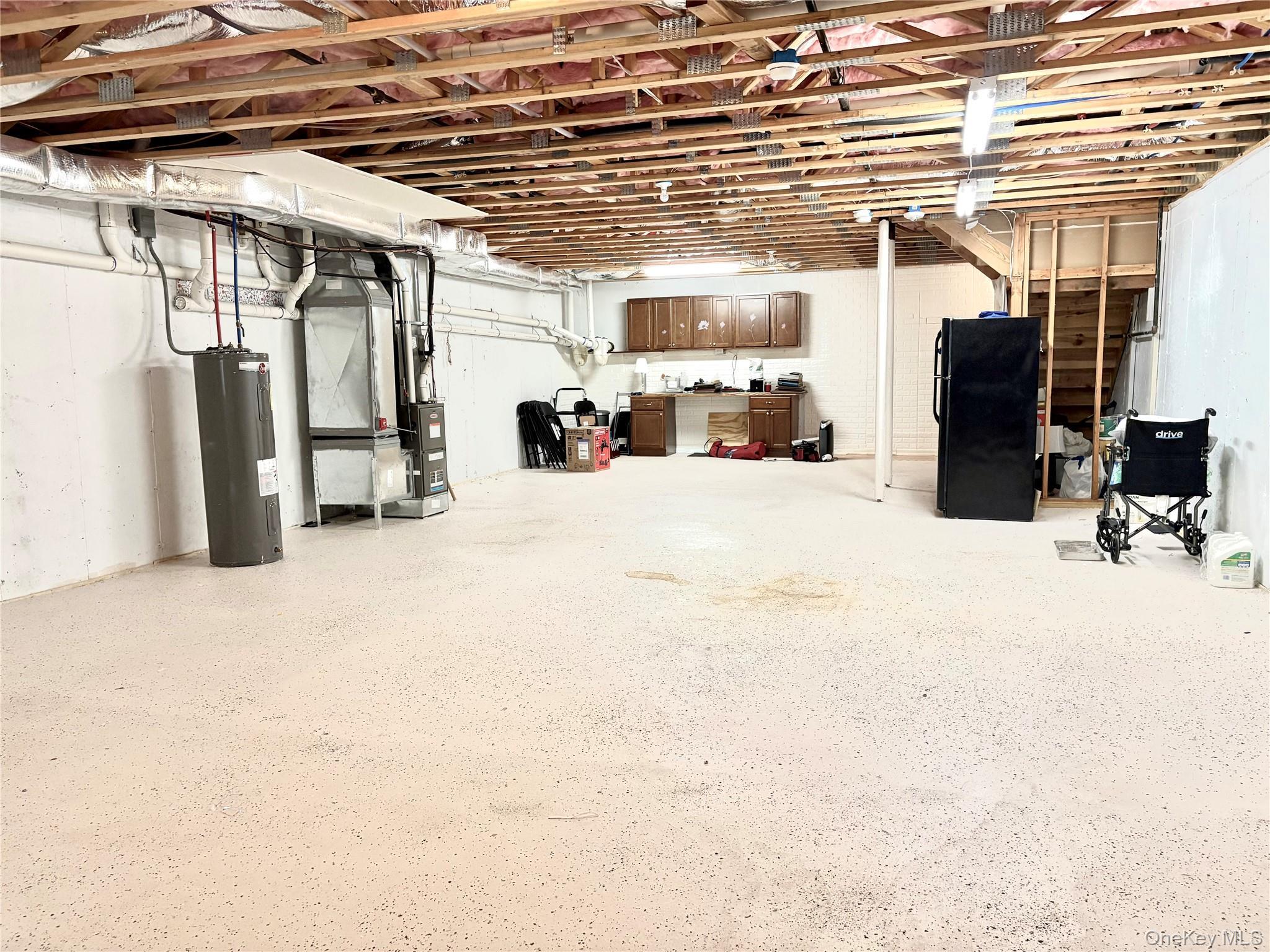 Condo Hunter  Suffolk County, NY 11722, MLS-966426-19