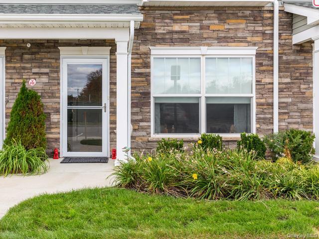 Condo Hunter  Suffolk County, NY 11722, MLS-966426-2