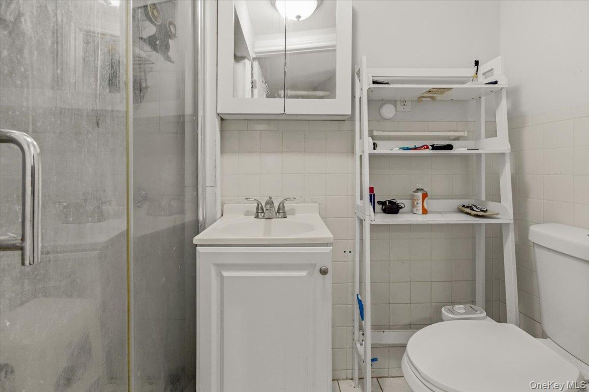 Single Family Victor  Bronx, NY 10462, MLS-966437-10