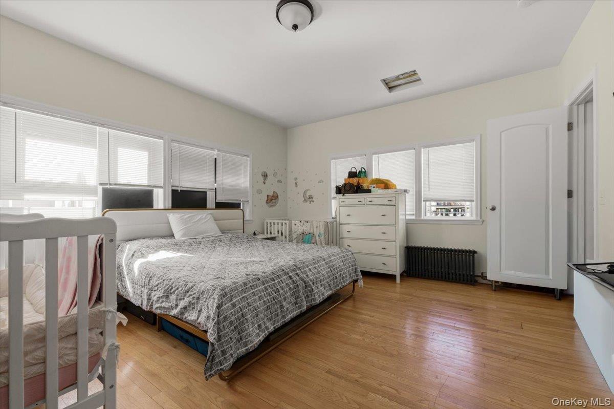 Single Family Victor  Bronx, NY 10462, MLS-966437-12