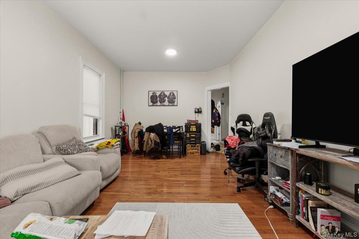 Single Family Victor  Bronx, NY 10462, MLS-966437-21