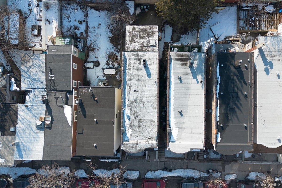 Single Family Victor  Bronx, NY 10462, MLS-966437-28