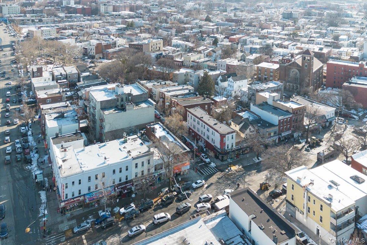 Single Family Victor  Bronx, NY 10462, MLS-966437-33