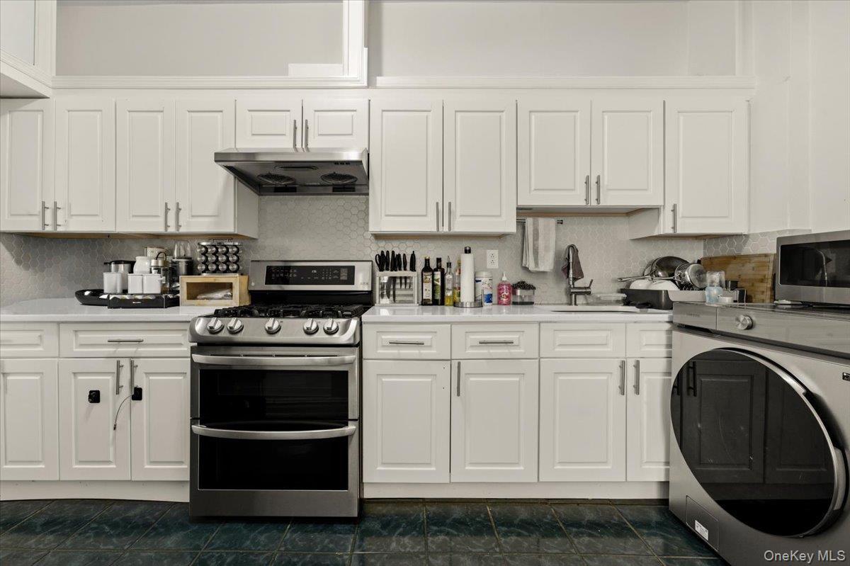 Single Family Victor  Bronx, NY 10462, MLS-966437-7