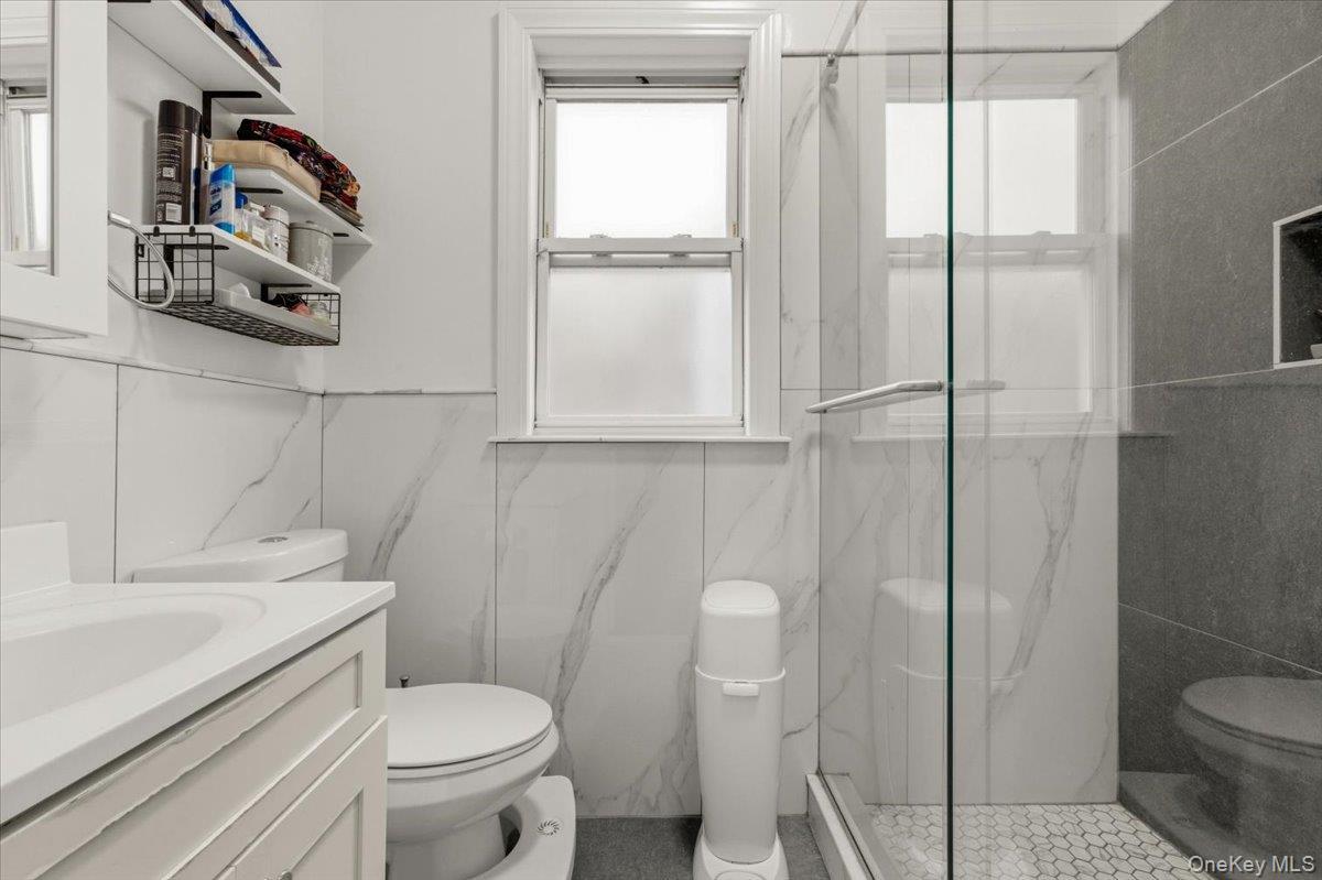 Single Family Victor  Bronx, NY 10462, MLS-966437-9