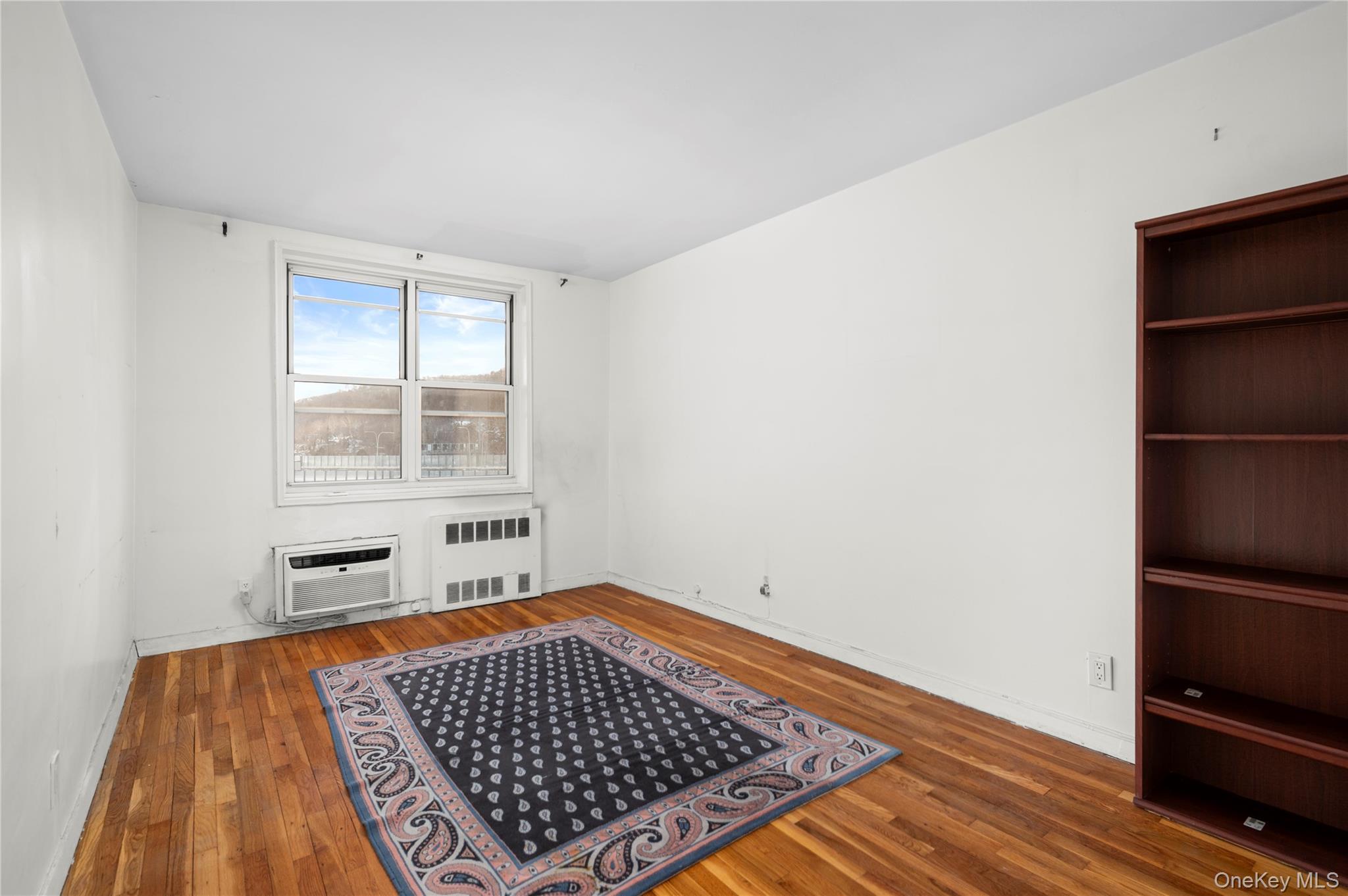 Coop Salisbury  Rockland County, NY 10960, MLS-966455-24