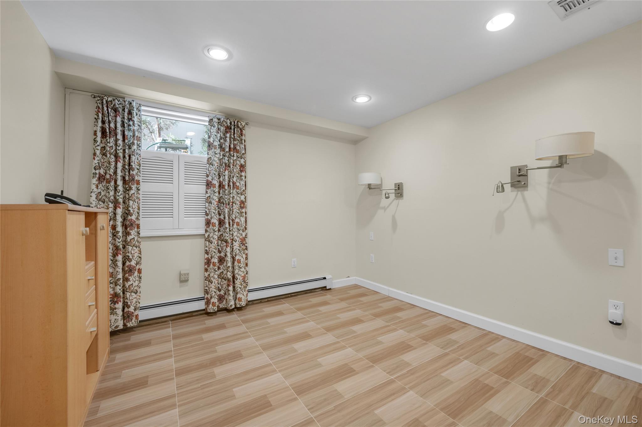 Single Family Fitchett  Queens, NY 11374, MLS-966464-24