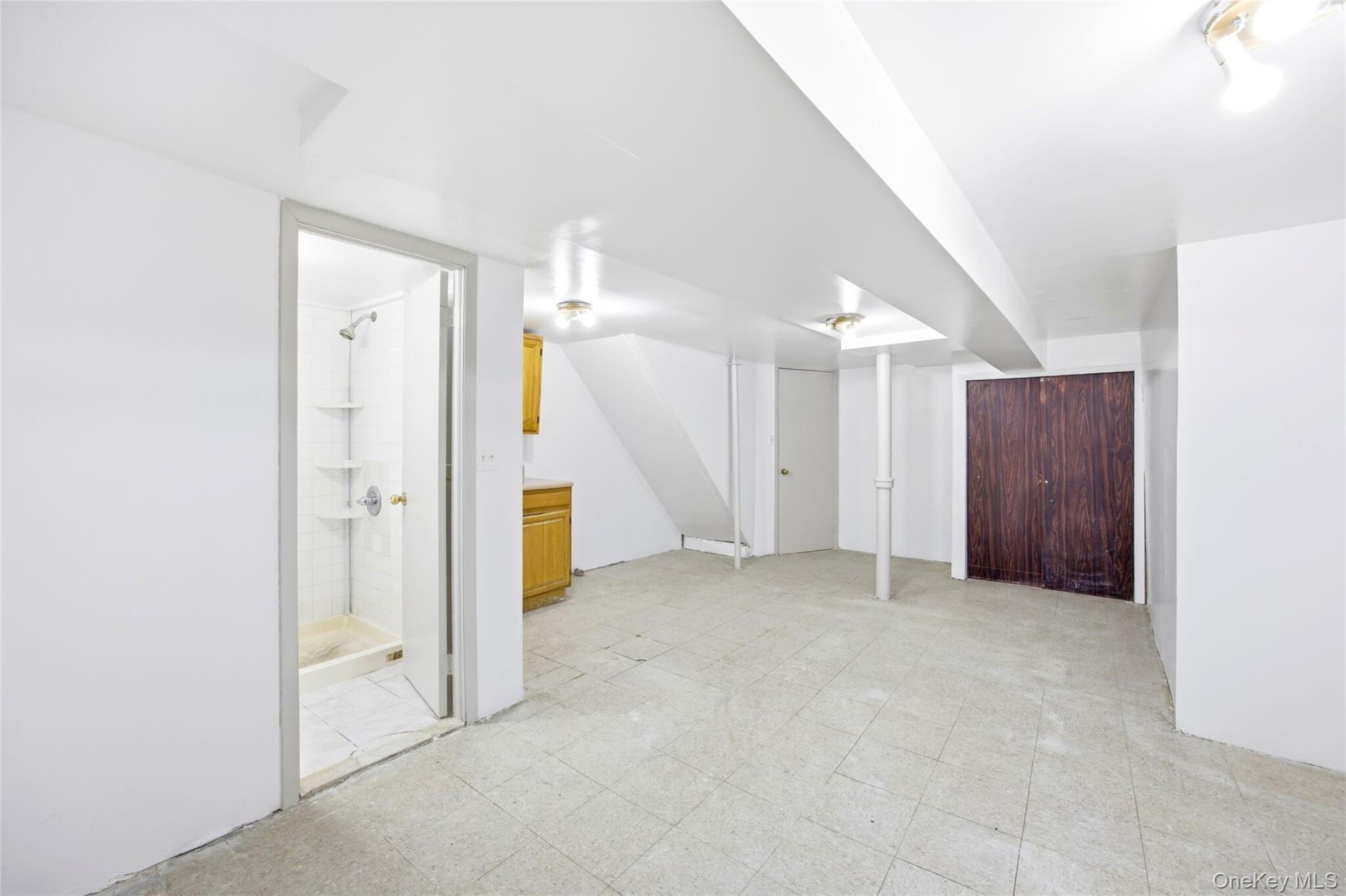 Single Family 33rd  Queens, NY 11354, MLS-966470-15