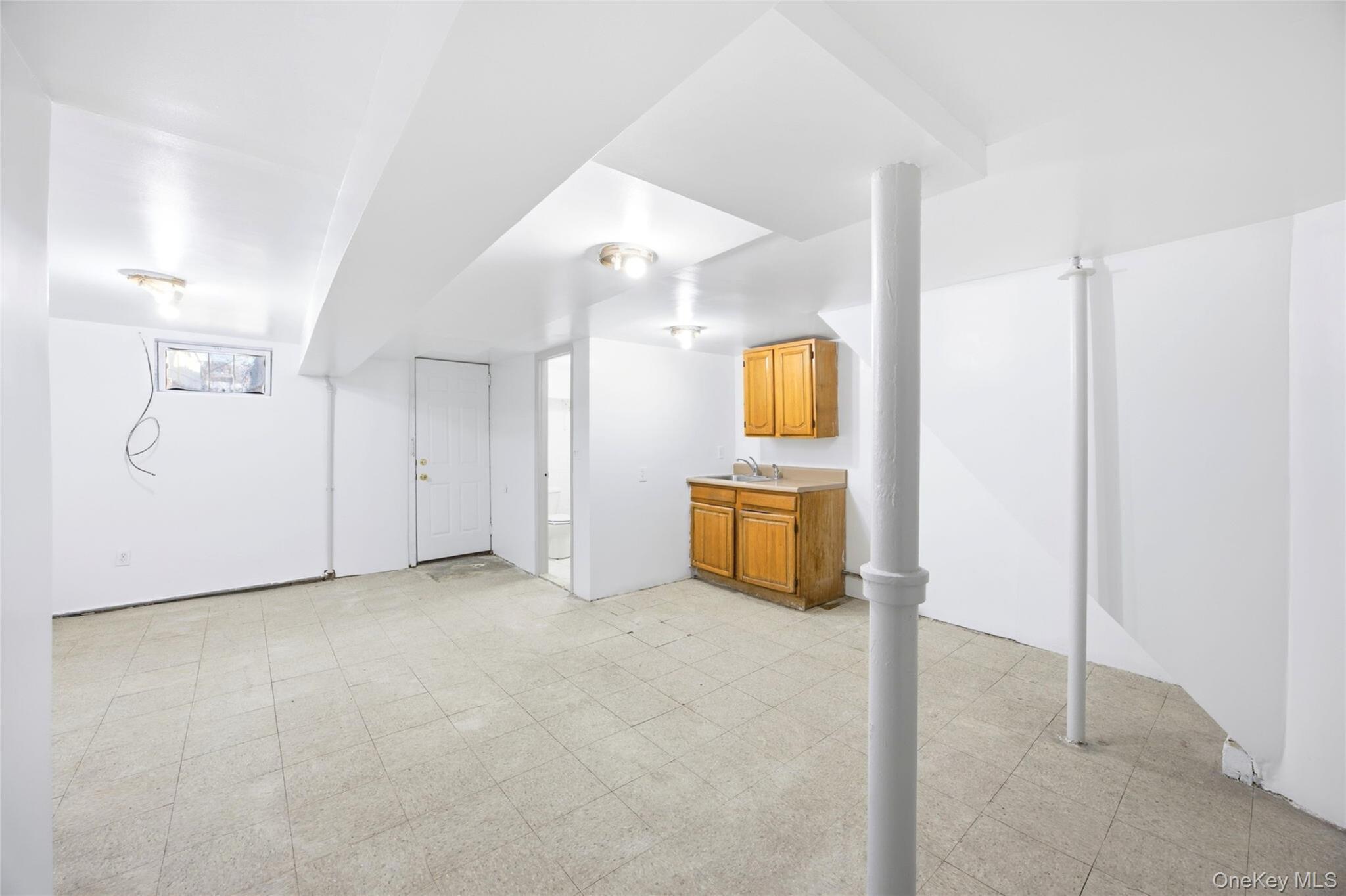 Single Family 33rd  Queens, NY 11354, MLS-966470-16