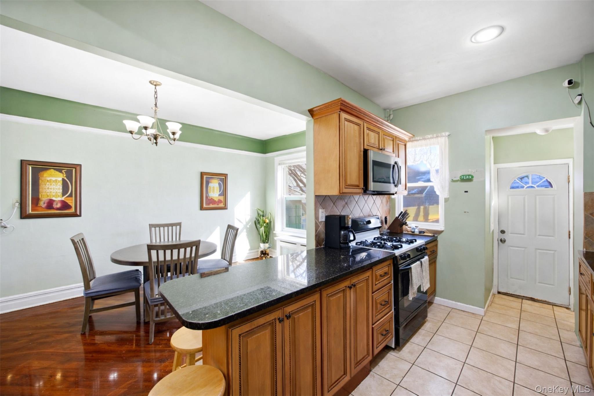 Single Family 33rd  Queens, NY 11354, MLS-966470-6