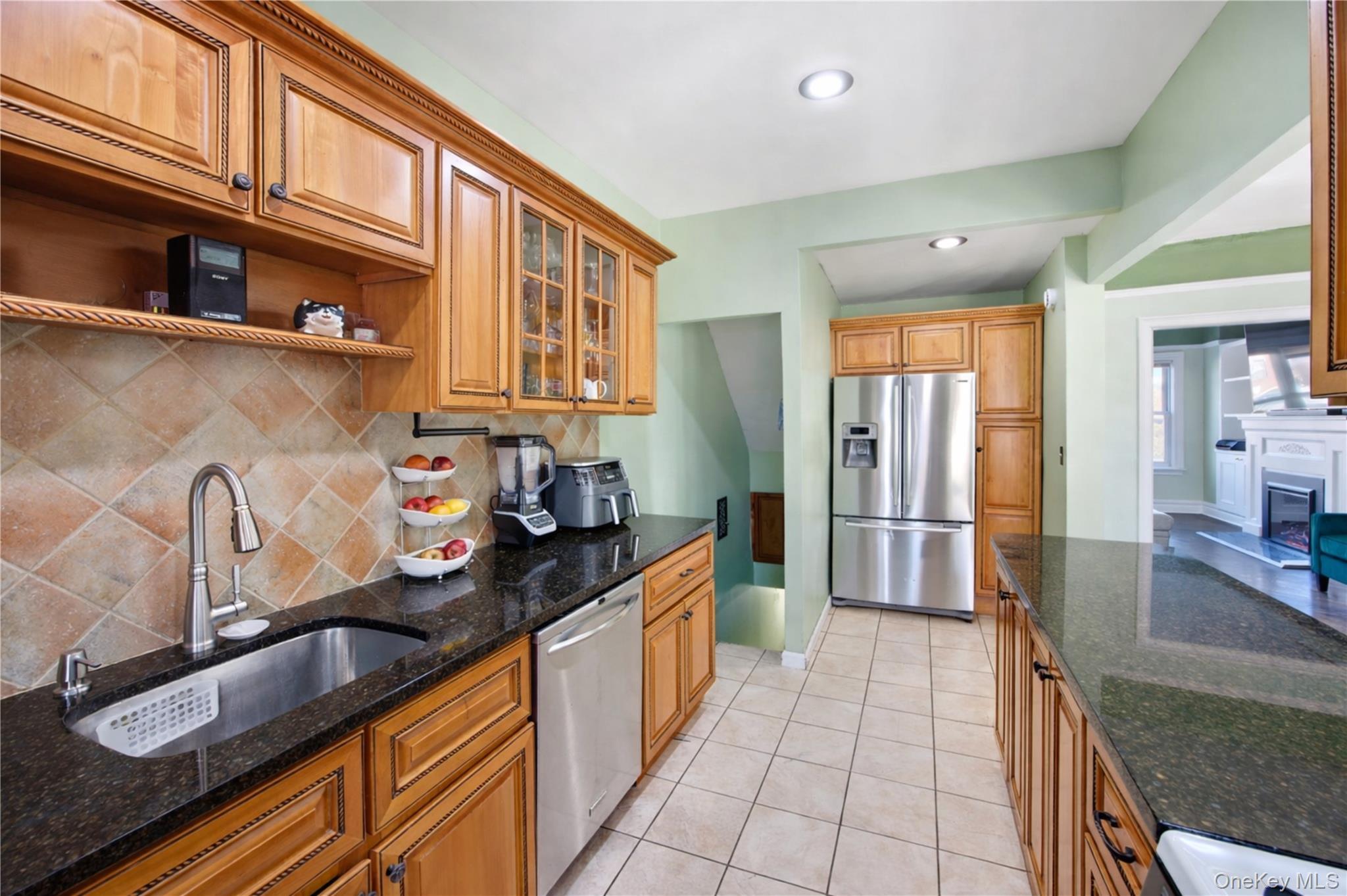 Single Family 33rd  Queens, NY 11354, MLS-966470-7