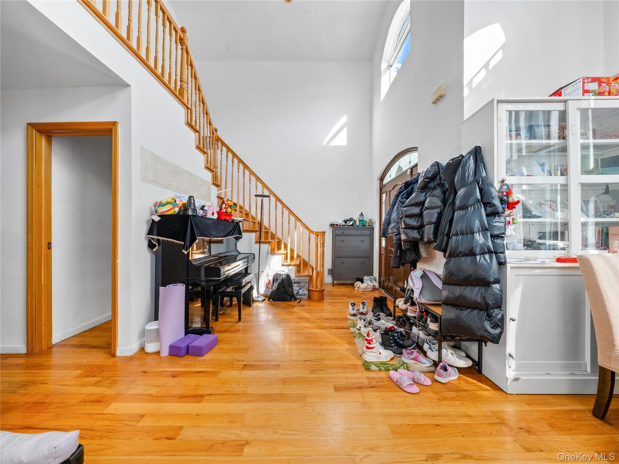 Single Family 61st  Queens, NY 11362, MLS-966475-2