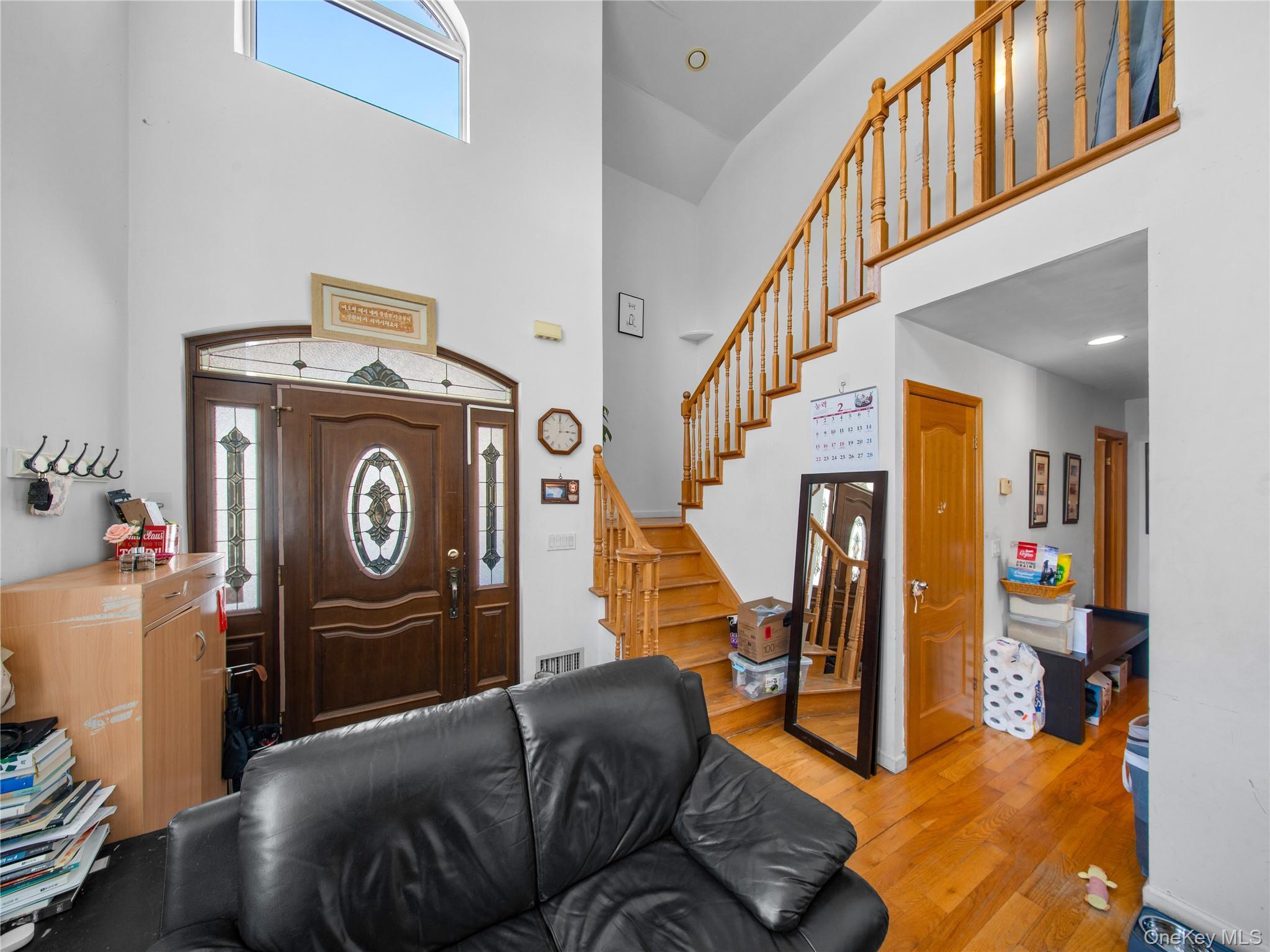 Single Family 61st  Queens, NY 11362, MLS-966475-22