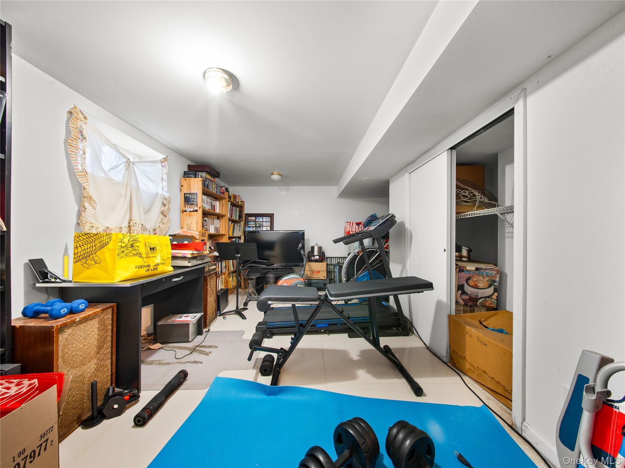 Single Family 61st  Queens, NY 11362, MLS-966475-33