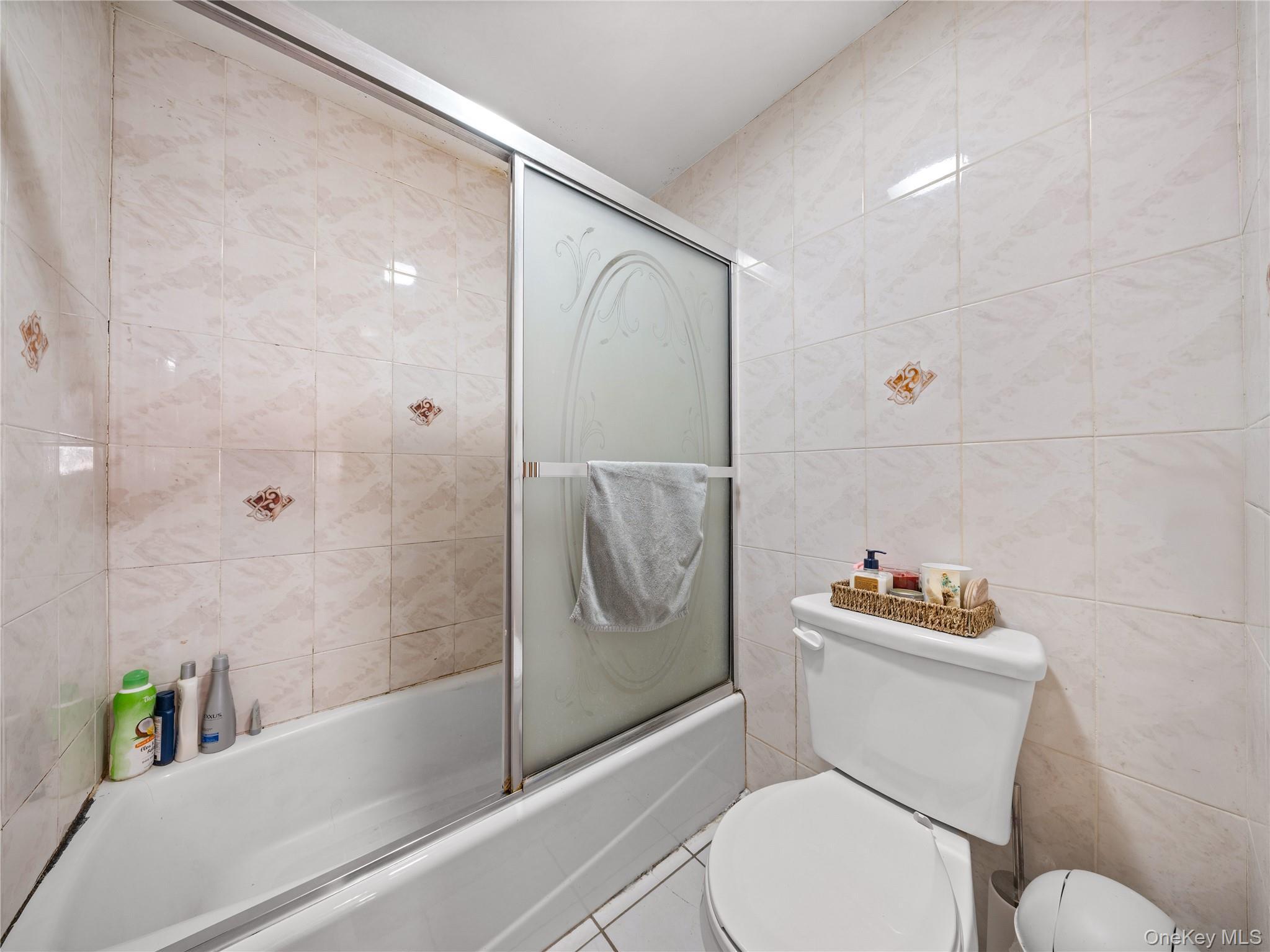 Single Family 61st  Queens, NY 11362, MLS-966475-34