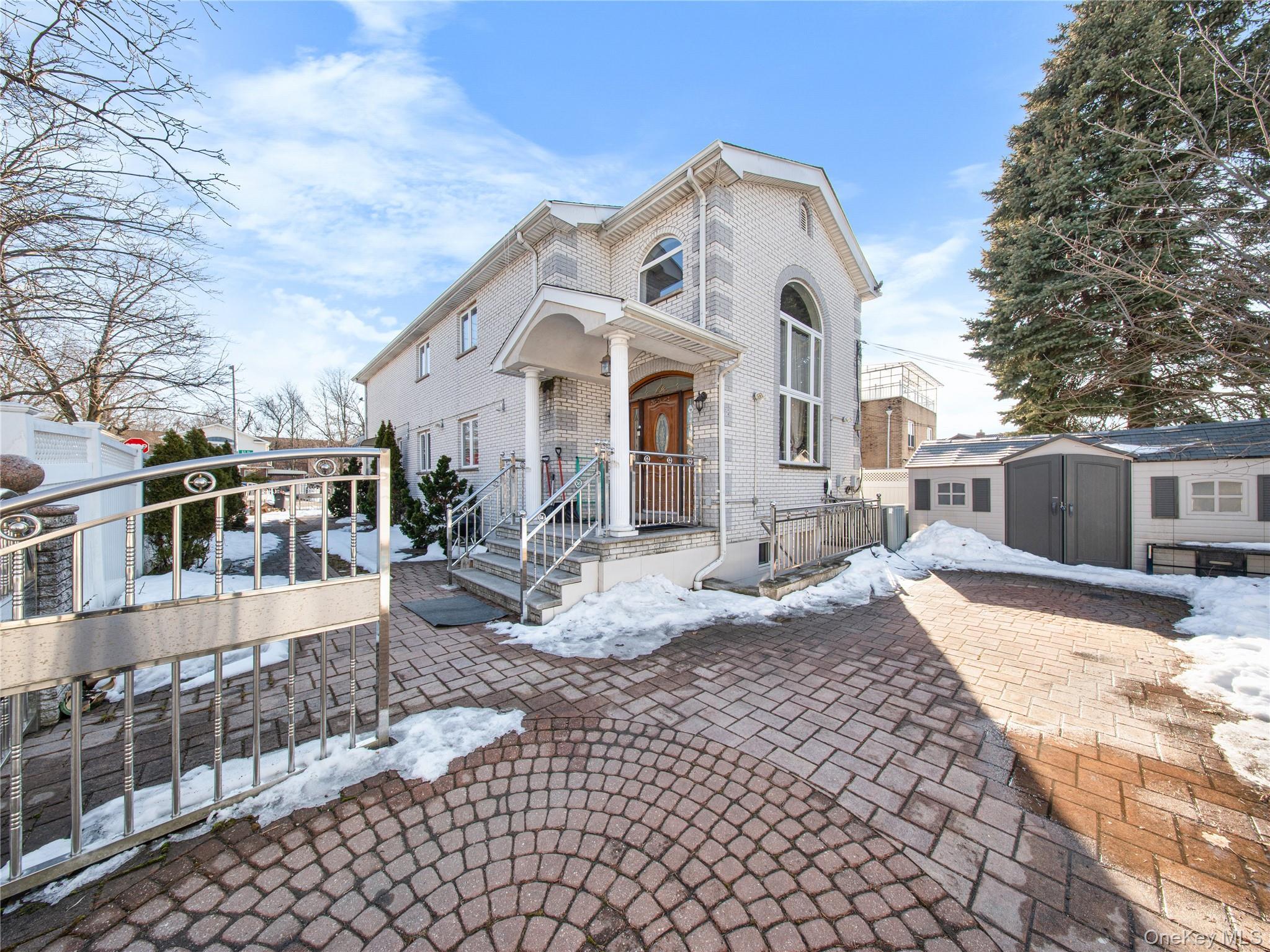 Single Family 61st  Queens, NY 11362, MLS-966475-36