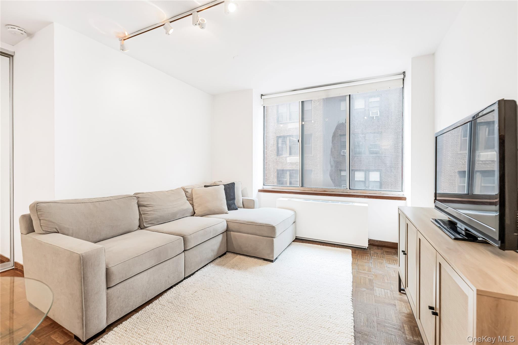 Condo 58th Manhattan, NY 10022, MLS-966484-13