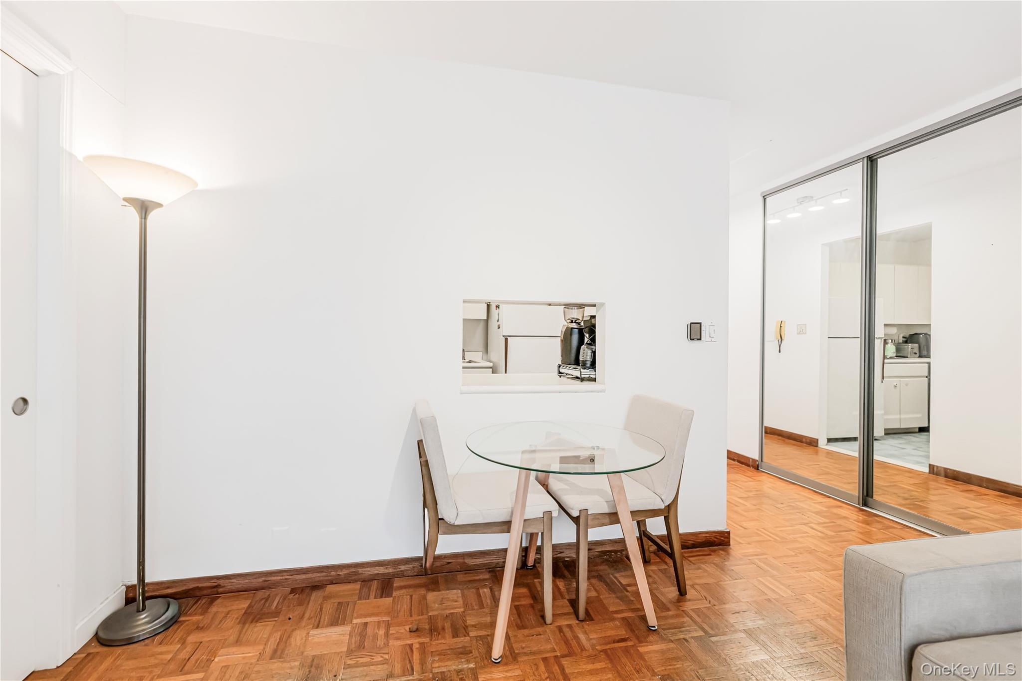 Condo 58th Manhattan, NY 10022, MLS-966484-14