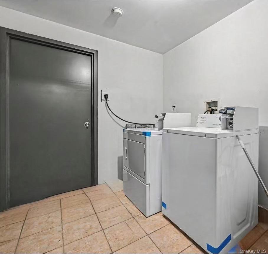 Condo Queens  Queens, NY 11373, MLS-966500-9