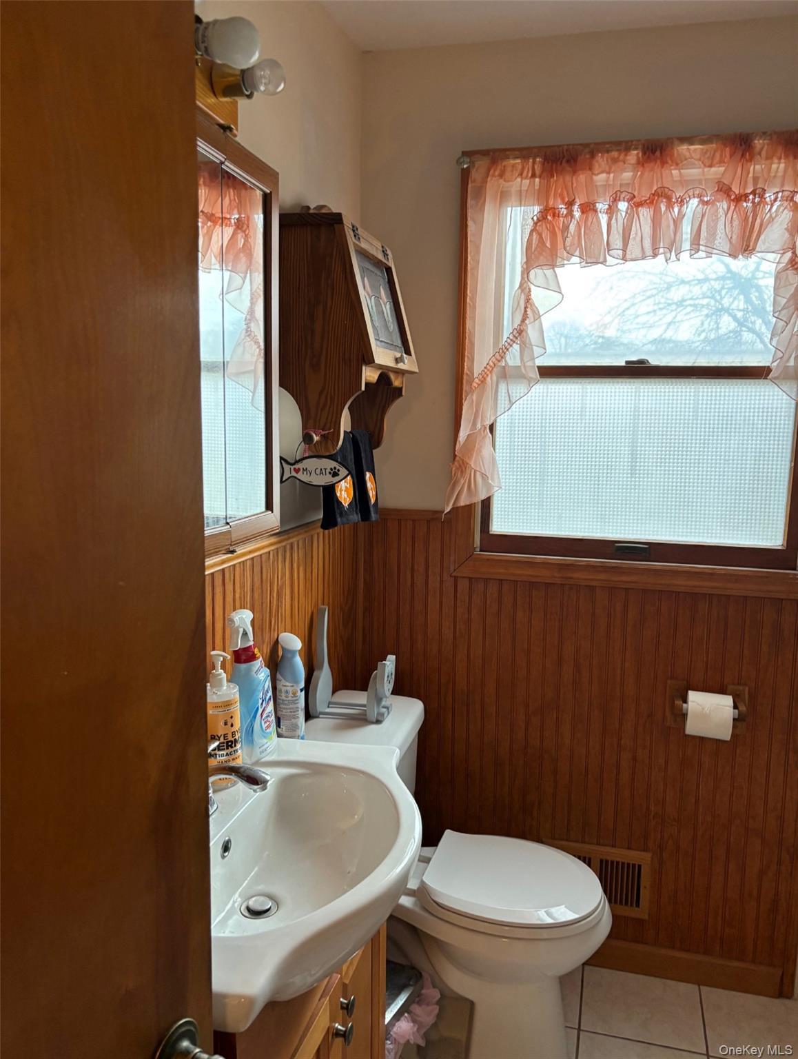 Single Family Lakewood  Suffolk County, NY 11779, MLS-966507-11