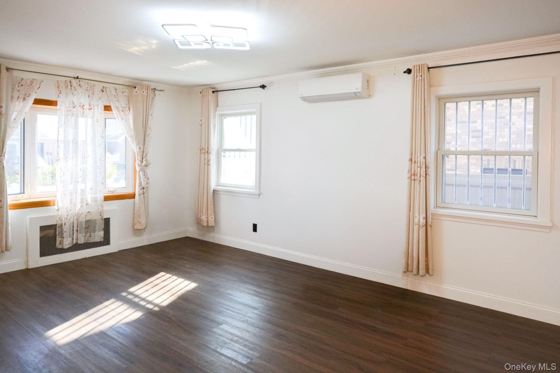 Single Family 252nd Queens, NY 11426, MLS-966520-11