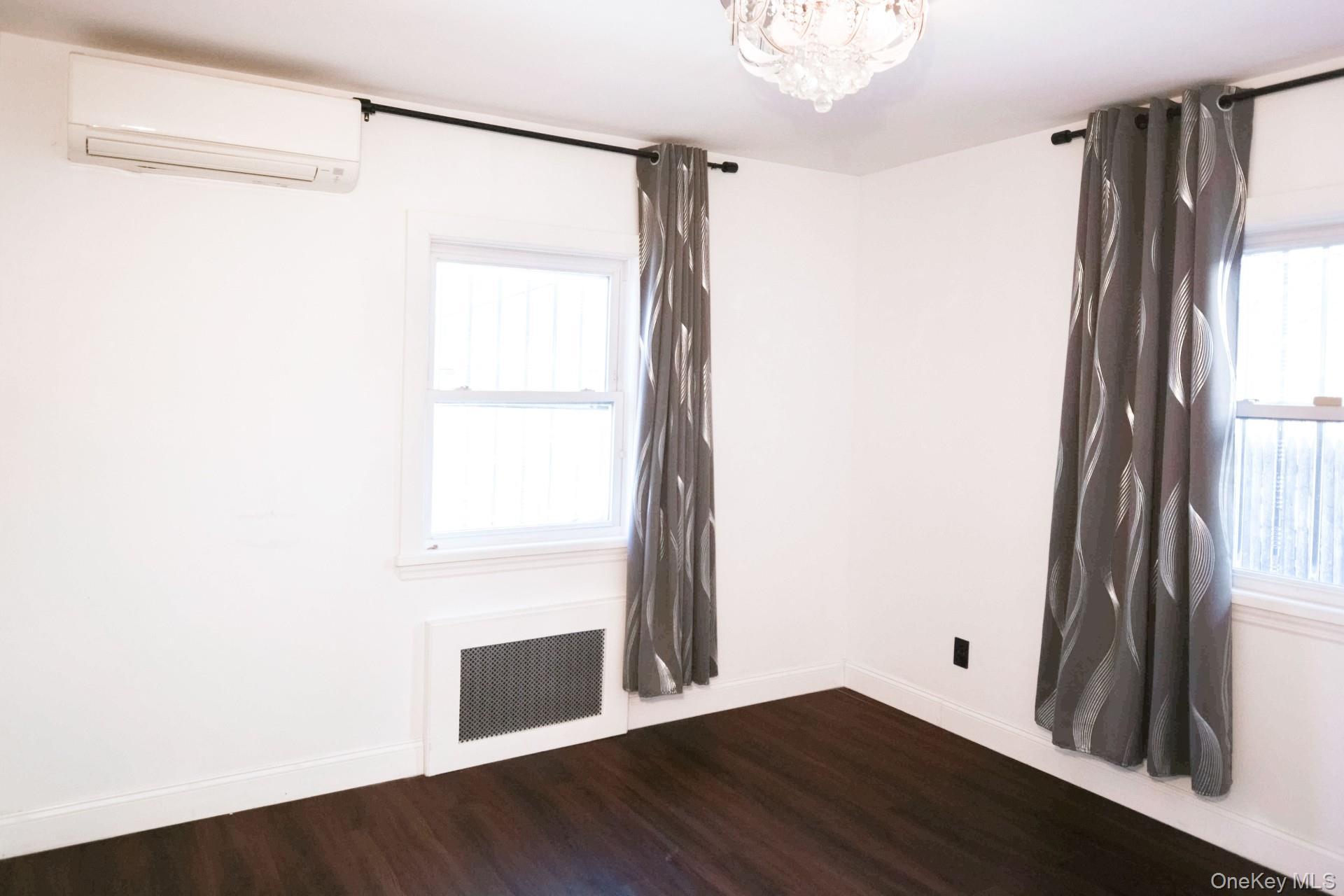 Single Family 252nd Queens, NY 11426, MLS-966520-6